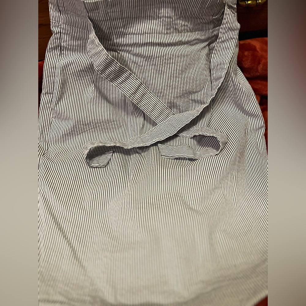 Ann Taylor Black and White Striped Skirt - Picture 4 of 5